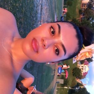 Meet your Posher, Karla